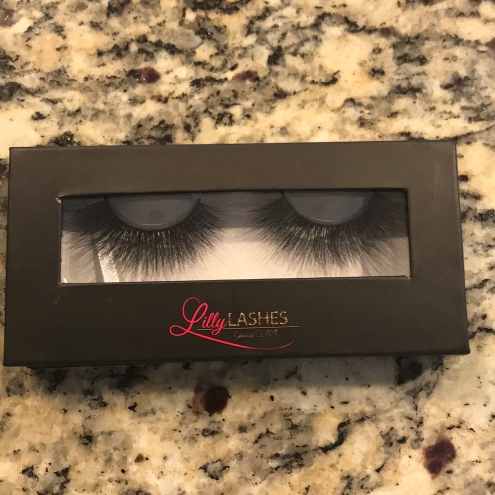 Lily lashes